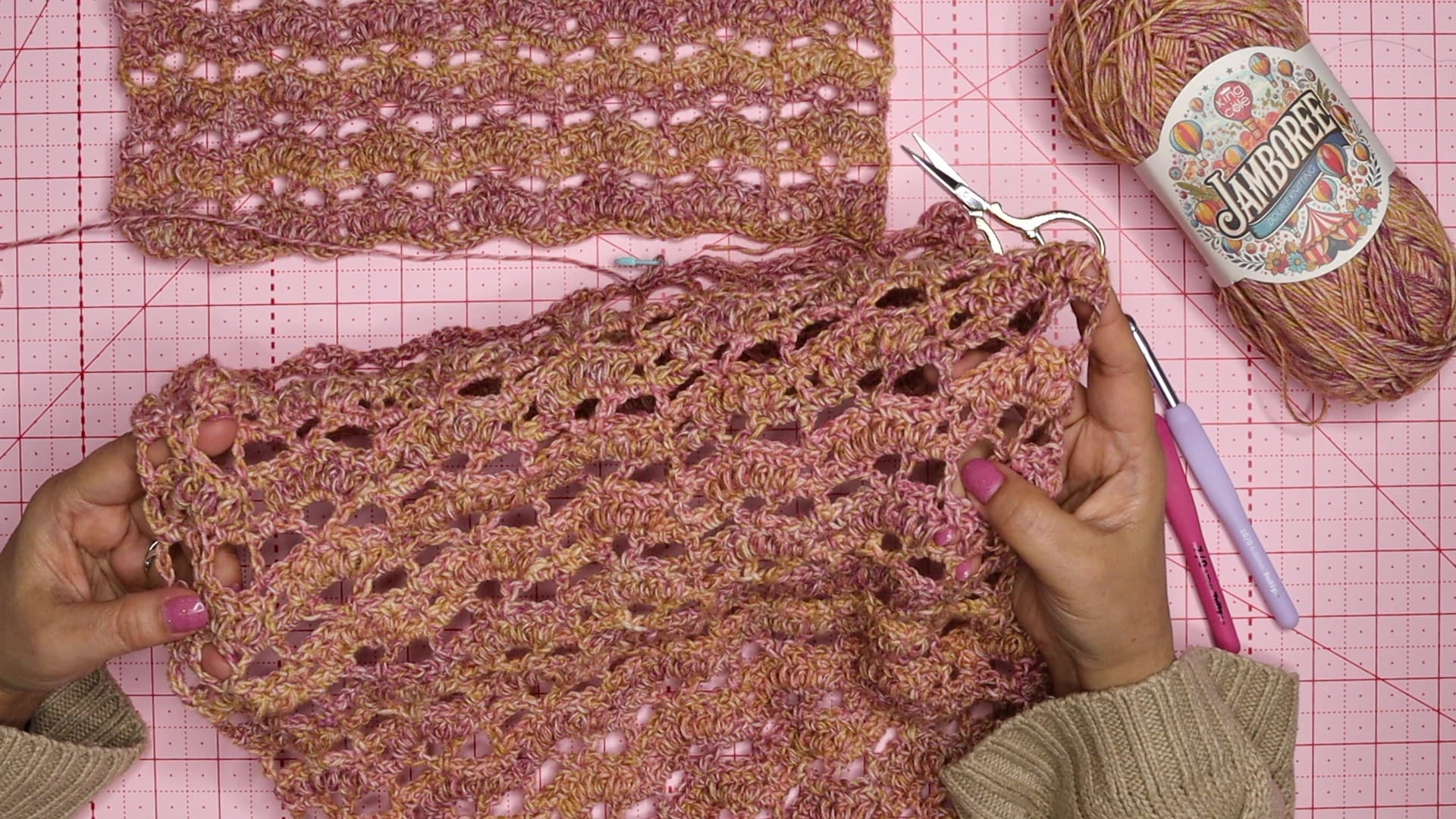 Shawl pattern using larger size hook