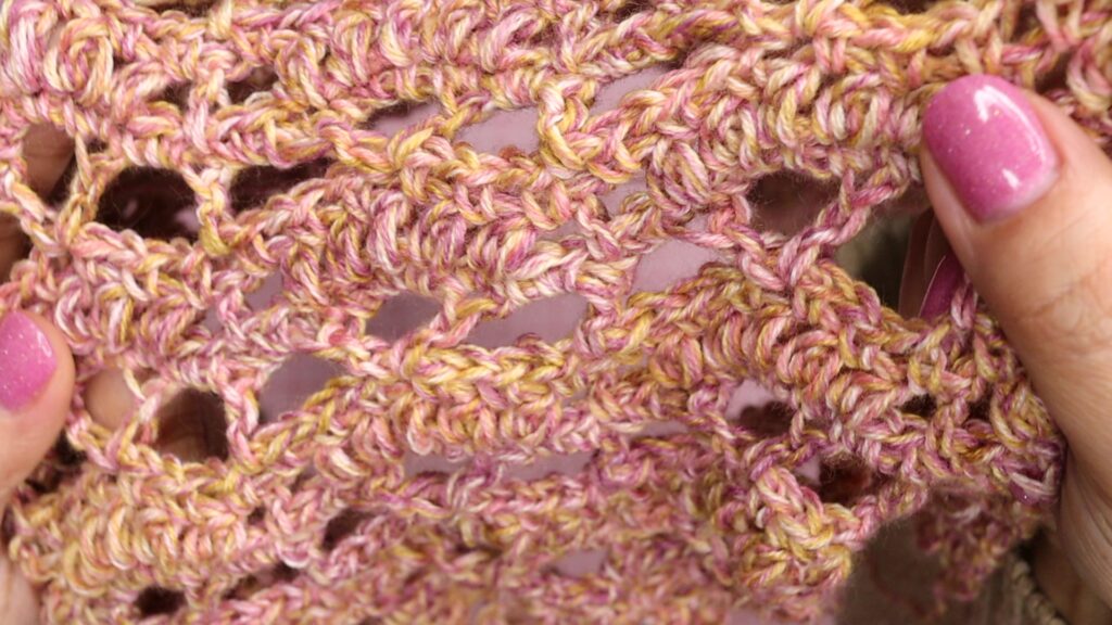 Shawl pattern with puff stitches using larger crochet hook