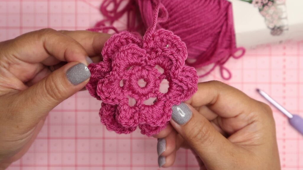 Rose motif round 5