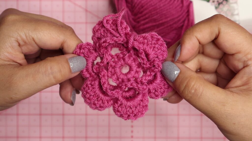 Rose motif round 6